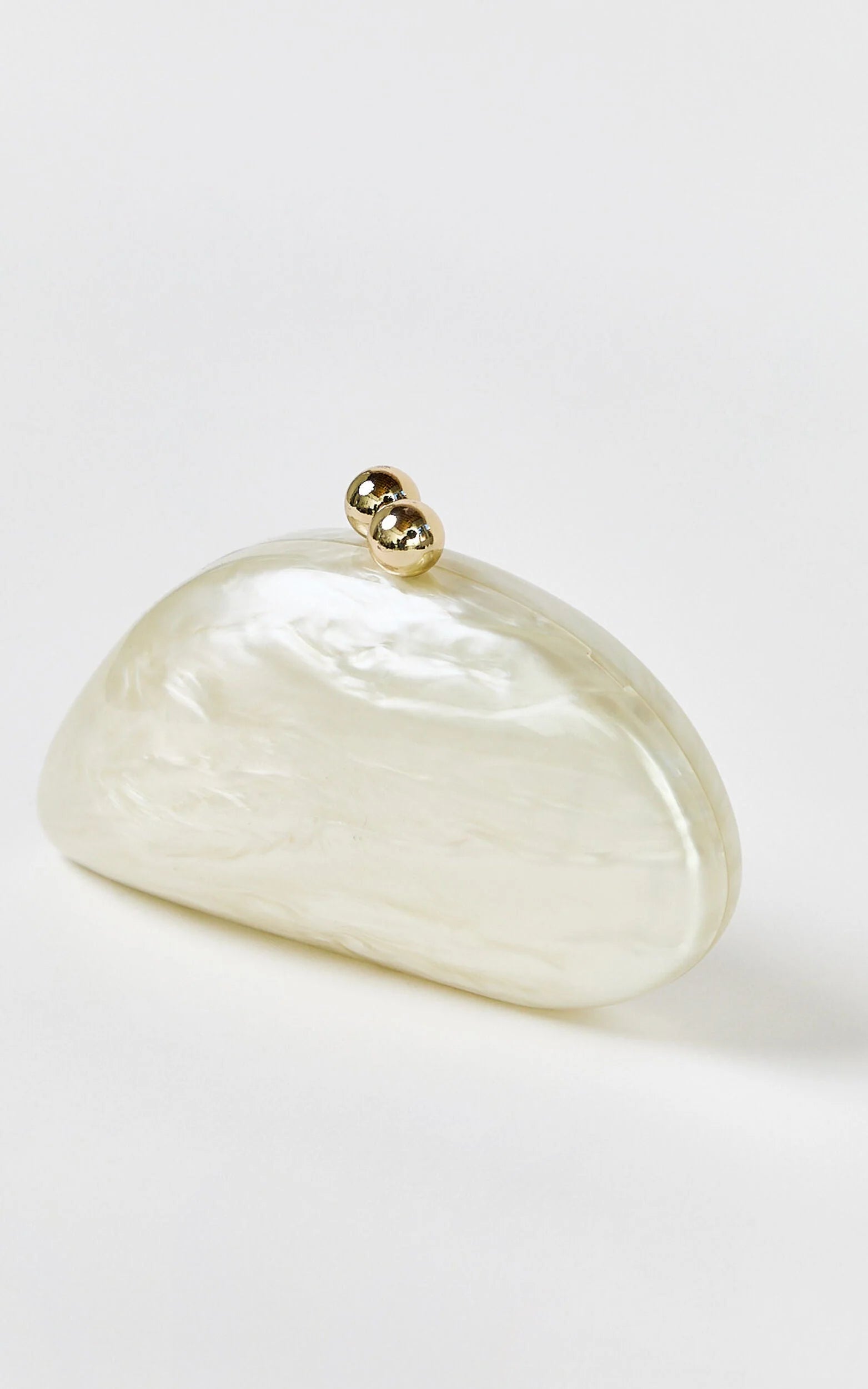 Nami  Clutch Bag in Pearl