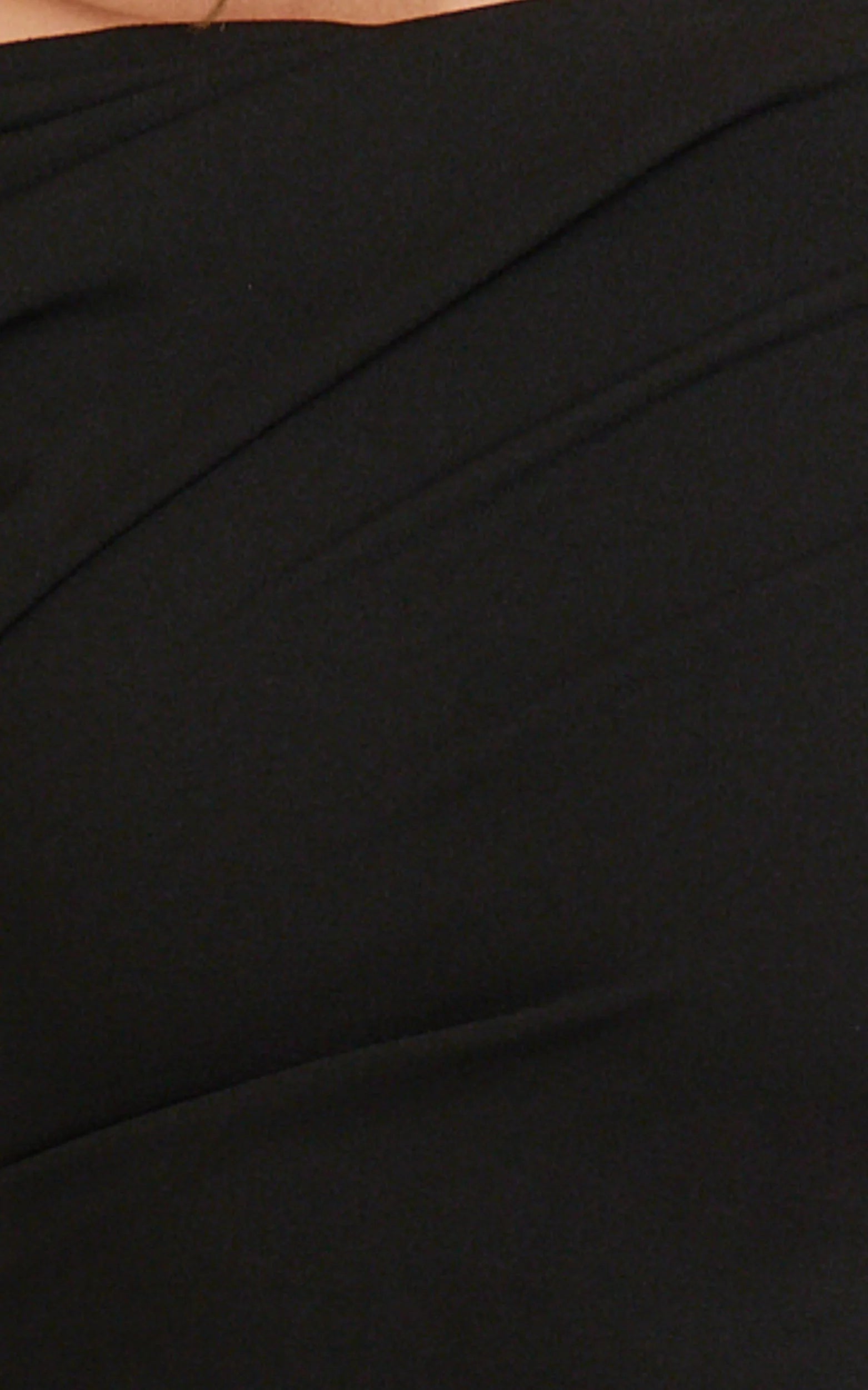 Visenta Midi Dress - Asymmetrical Sleeve Dress in Black